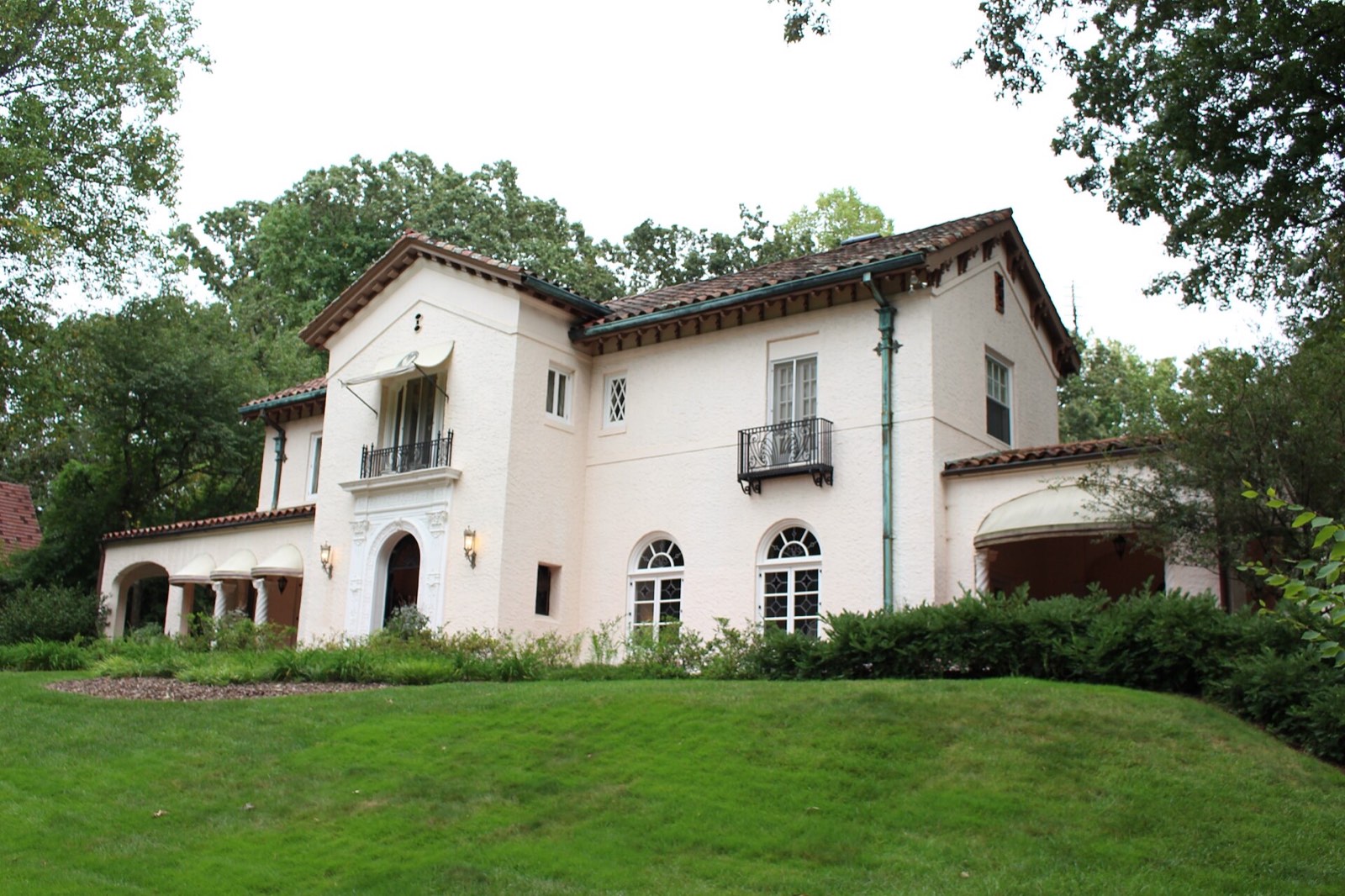 Historic estate architecture in Druid Hills