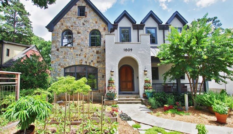 Real Estate - 1609 Johnson Road Atlanta