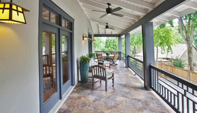 Real Estate - 1609 Johnson Road Atlanta
