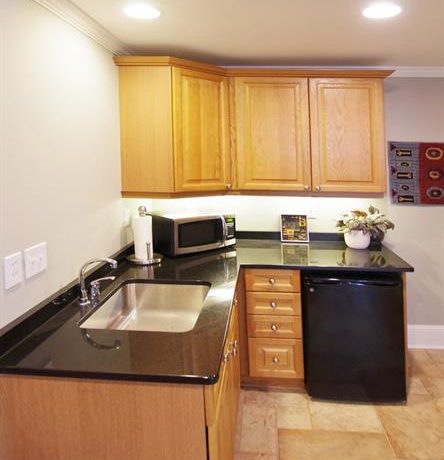 Real Estate - 1609 Johnson Road Atlanta