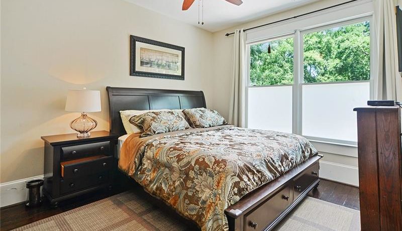 Real Estate - 968 Argonne Avenue Atlanta