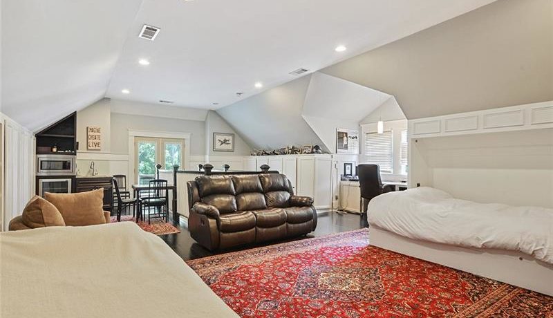 Real Estate - 968 Argonne Avenue Atlanta