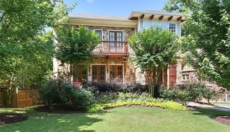 Real Estate - 1578 Morningside Drive Atlanta
