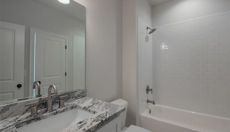 Real Estate - 1740 Coventry Place Decatur