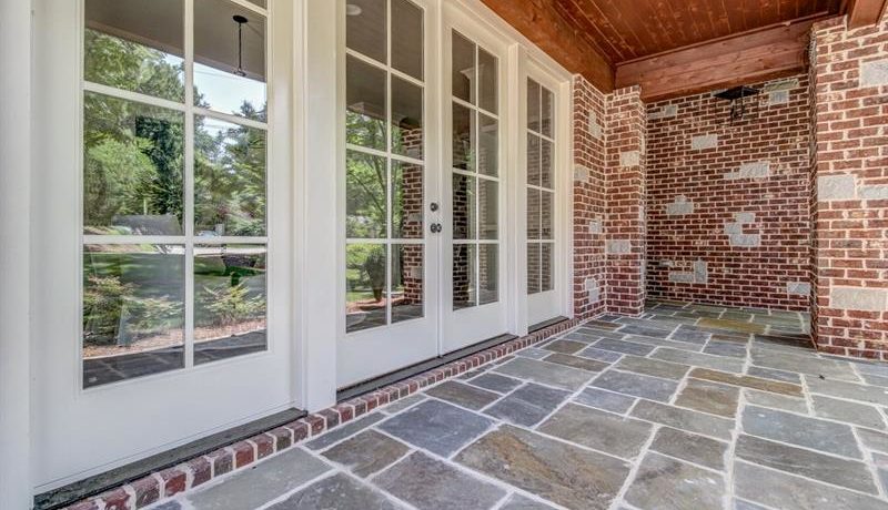 Real Estate - 1740 Coventry Place Decatur