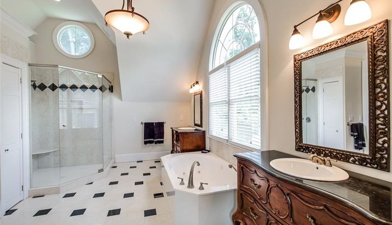 Real Estate - 500 Westminster Way Atlanta