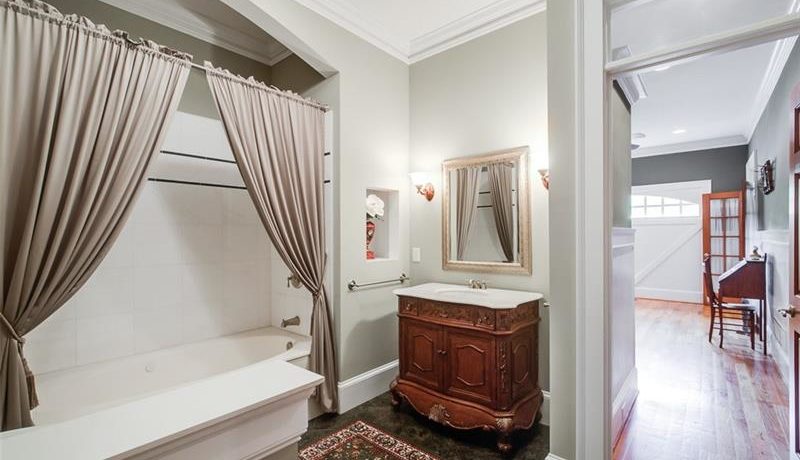 Real Estate - 500 Westminster Way Atlanta