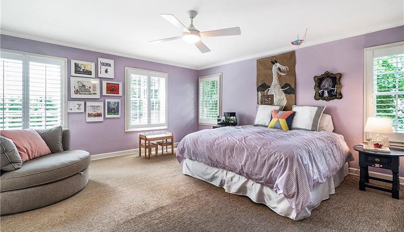 Real Estate - 1630 Sussex Road Atlanta