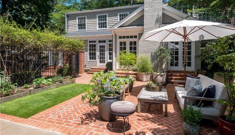 Real Estate - 1630 Sussex Road Atlanta