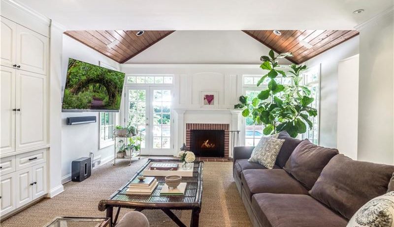 Real Estate - 1630 Sussex Road Atlanta
