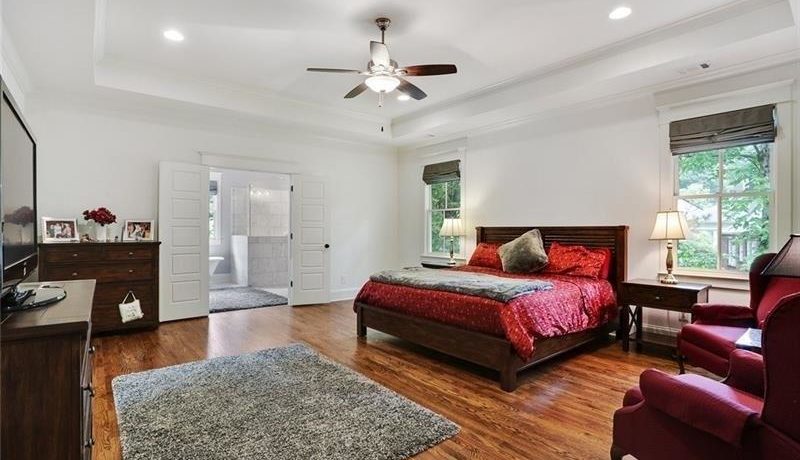 Real Estate - 686 Amsterdam Avenue Atlanta