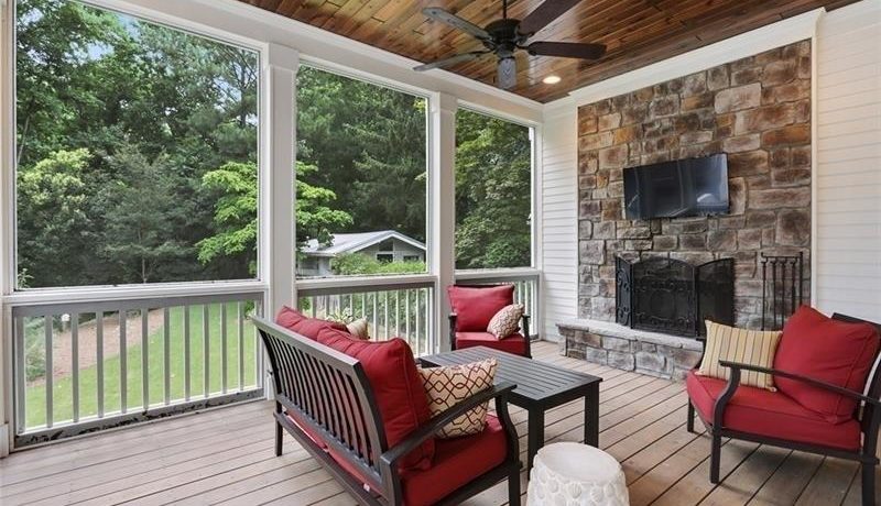 Real Estate - 686 Amsterdam Avenue Atlanta