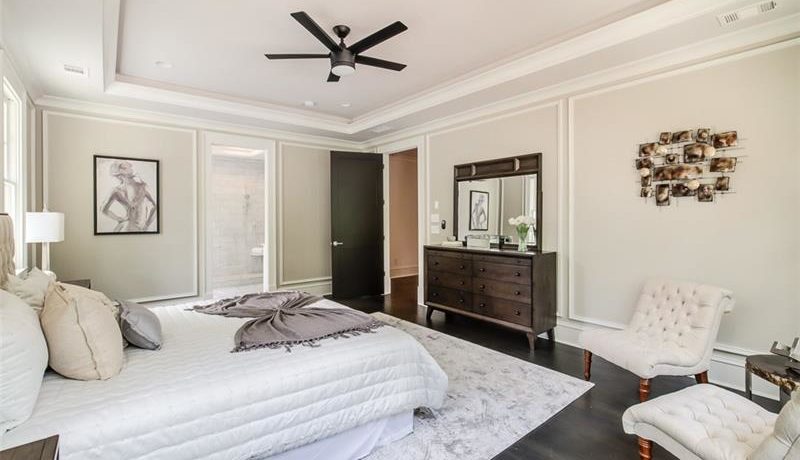 Real Estate - 467 Burlington Road Atlanta