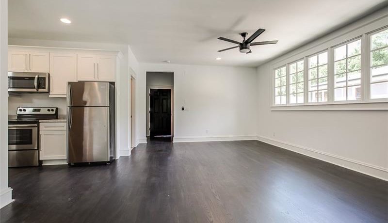 Real Estate - 467 Burlington Road Atlanta