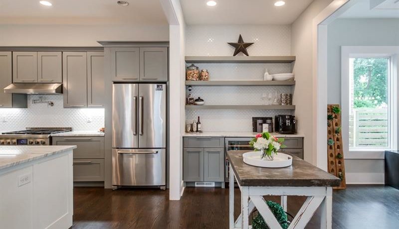 Real Estate - 620 Fortune Place Atlanta