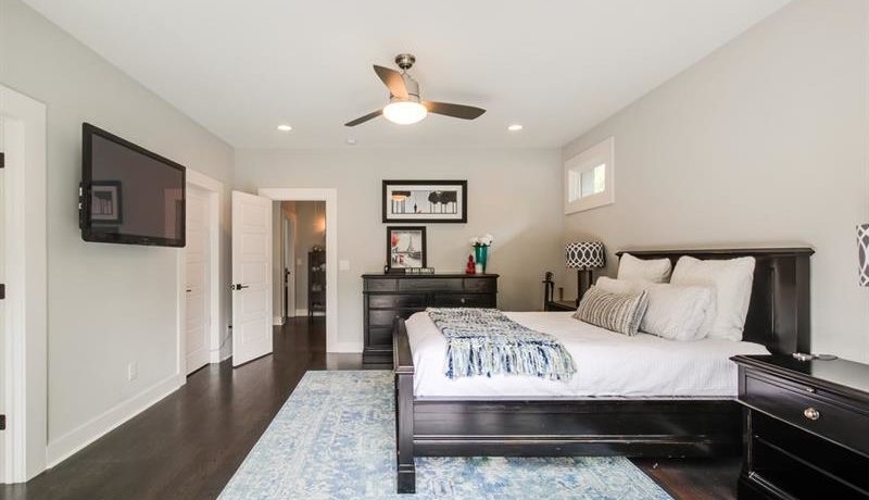 Real Estate - 620 Fortune Place Atlanta