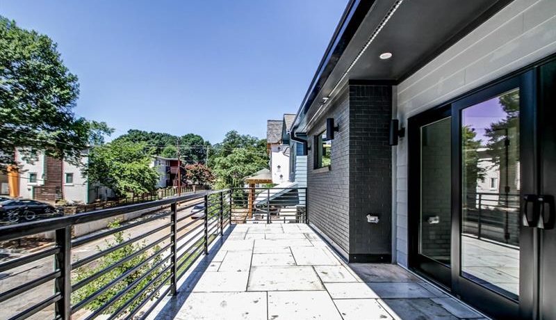 Real Estate - 620 Fortune Place Atlanta