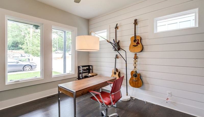 Real Estate - 620 Fortune Place Atlanta