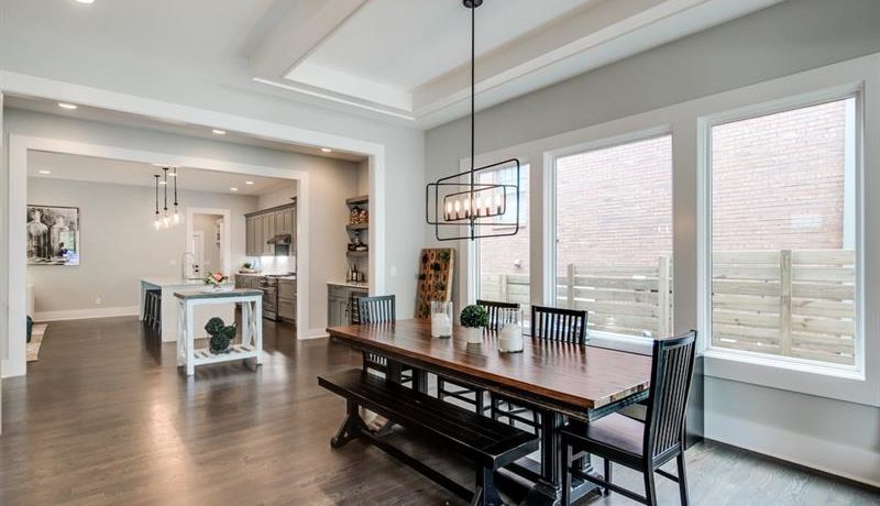 Real Estate - 620 Fortune Place Atlanta