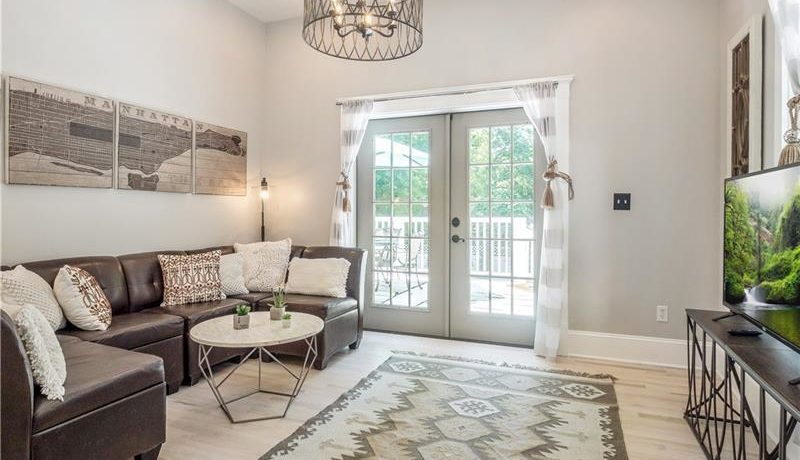 Real Estate - 571 Park Drive Atlanta