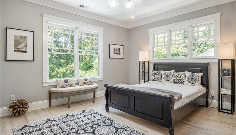 Real Estate - 571 Park Drive Atlanta