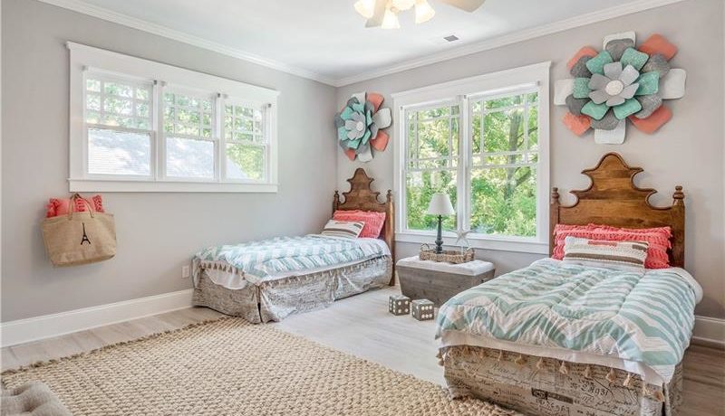 Real Estate - 571 Park Drive Atlanta