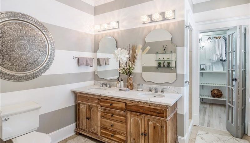 Real Estate - 571 Park Drive Atlanta