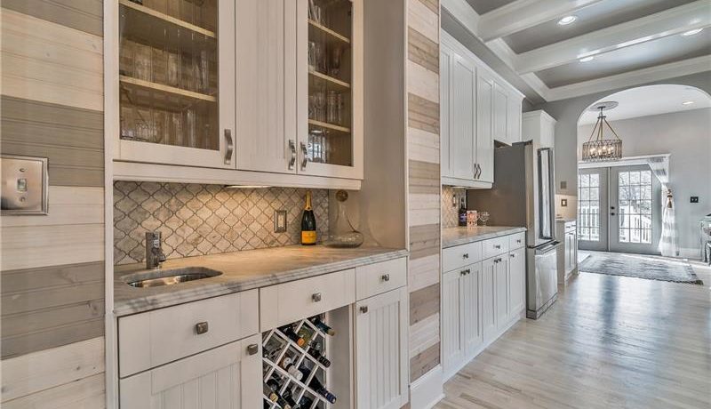 Real Estate - 571 Park Drive Atlanta