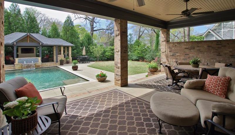 Real Estate - 1818 Windemere Drive Atlanta