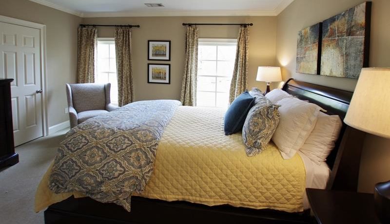 Real Estate - 1818 Windemere Drive Atlanta