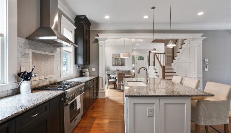 Real Estate - 1366 Lanier Boulevard Atlanta