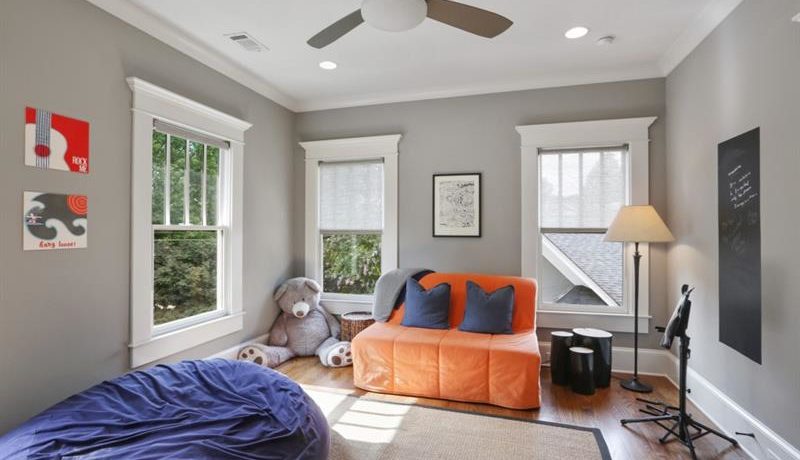 Real Estate - 1366 Lanier Boulevard Atlanta