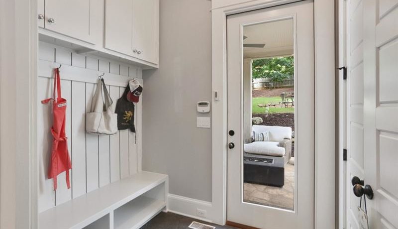 Real Estate - 1366 Lanier Boulevard Atlanta