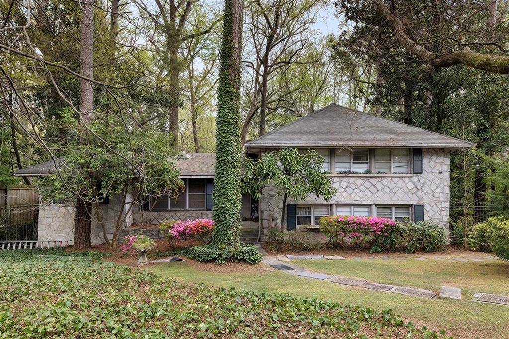 747 Lullwater Road