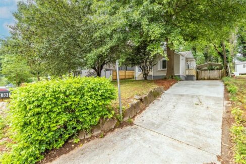 Real Estate - 183 Clay Street Atlanta