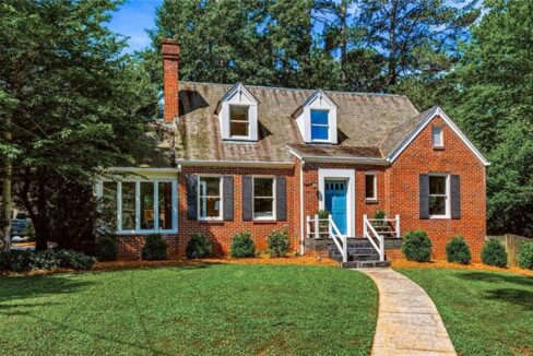 Real Estate - 1764 Meadowdale Avenue Atlanta