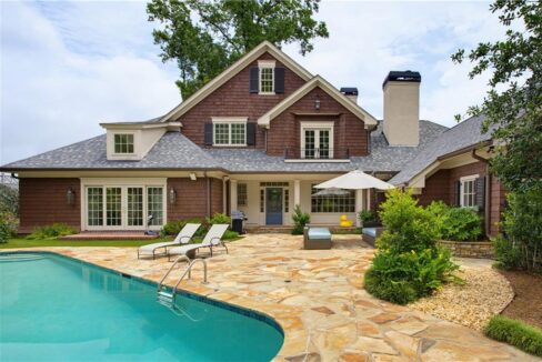Real Estate - 219 Little John Trail Atlanta