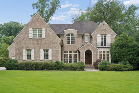 Real Estate - 1740 Doncaster Drive Atlanta