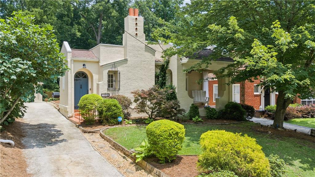 1204 Cameron Court in Druid Hills