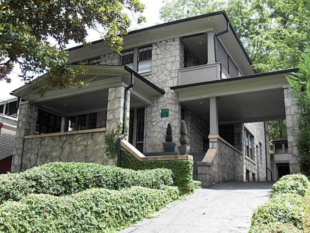 1079 Monroe Drive