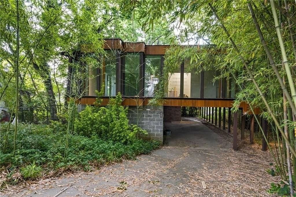 930 Charles Allen Drive